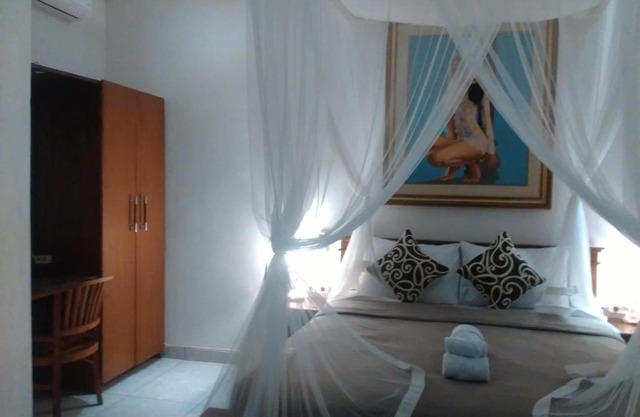 Shiva House