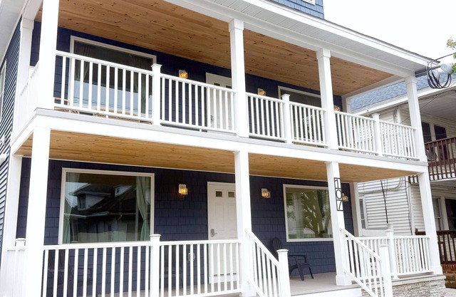 "Shore Thing: Your Perfect Beach Getaway"