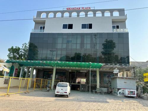 Sikandar Suite 1