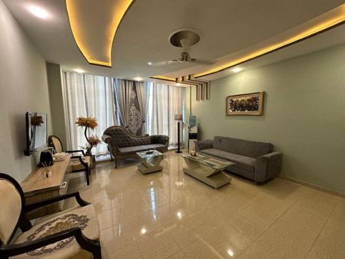 Sikandar Suite 2