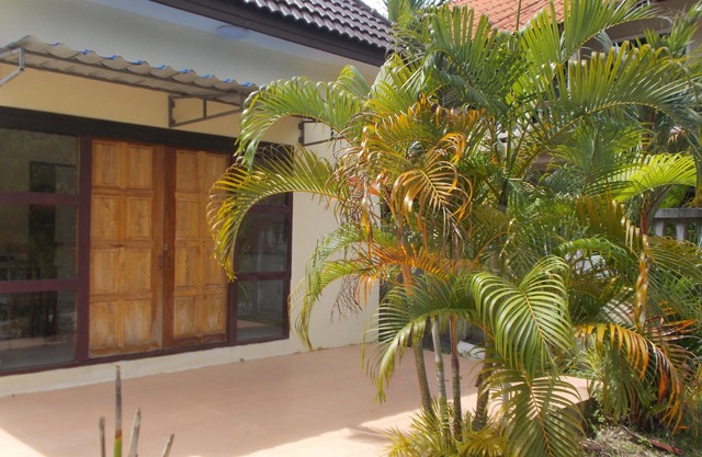 Nueva pequeña casa en la playa de Kamala!
