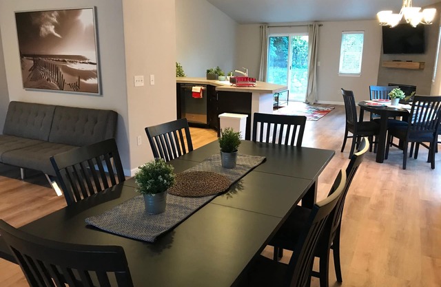 Single Level Beautiful Modern New Home