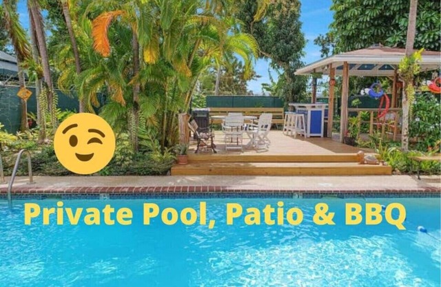 New listing 3 bedrooms 2.5 bath home in the heart of San Juan 10 minutes from the airport
