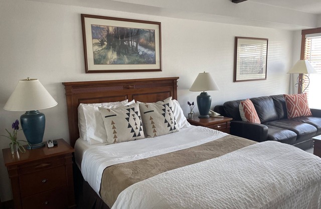 SKI IN / OUT Studio Condo con impresionantes vistas del pueblo y la pendiente Recientemente renovado 2018