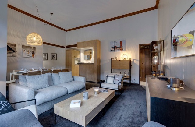 Apartamento a pie de pistas con piscina y spa