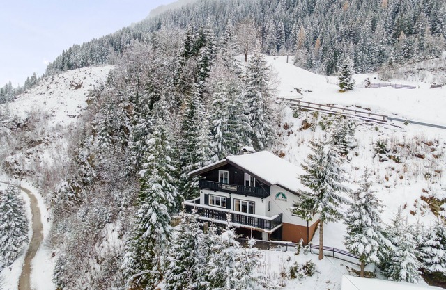Ski-in/ski-out apartment on a glacier boulder