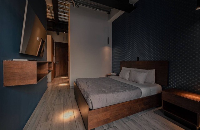 The Skyline Loft 2 – Confort Moderno con Impresionantes Vistas a la Ciudad
