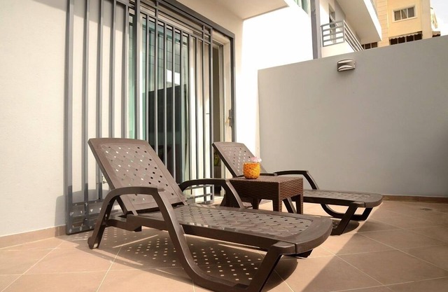 Elegante y luminoso apartamento con vista a la ciudad-Terraza y juego en Naco, Santo Domingo!