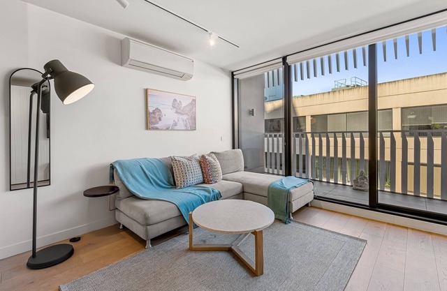 Sleek South Melbourne Pad, 1-Bed by Albert Park