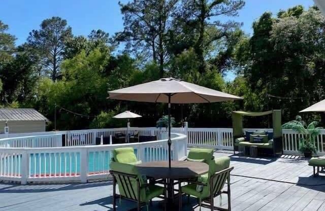 Sleep Eat Beach Repeat, Spacious Poolside Retreat