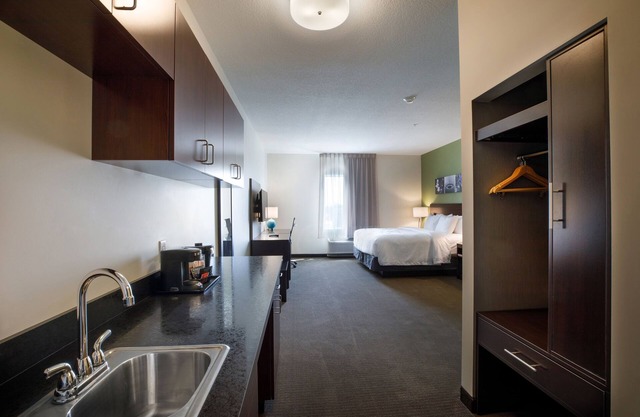 Sleep Inn & Suites Park City - Wichita North