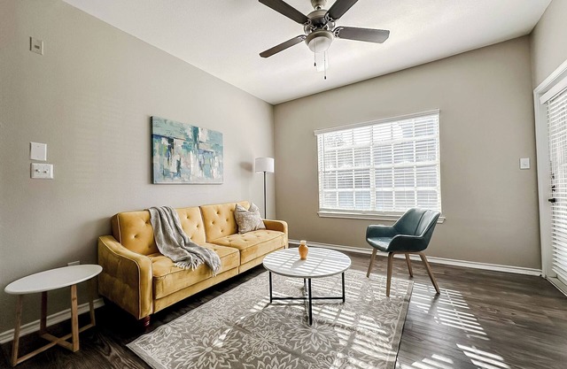 Sleepover Splendid 1BD/1BA + Gym Corpus Christi