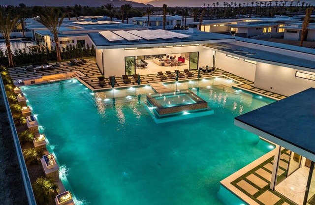 Sleeps 23 | Luxury Villa w/ Pool, Hot Tub & Pickleball Court | Bravo Villa #10