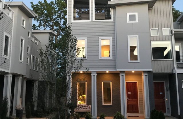 ** SLEEPS 40 ** Dwell Lofts - * 4 Unidades * 10BR * 9. 5BA * Tejados increíbles *