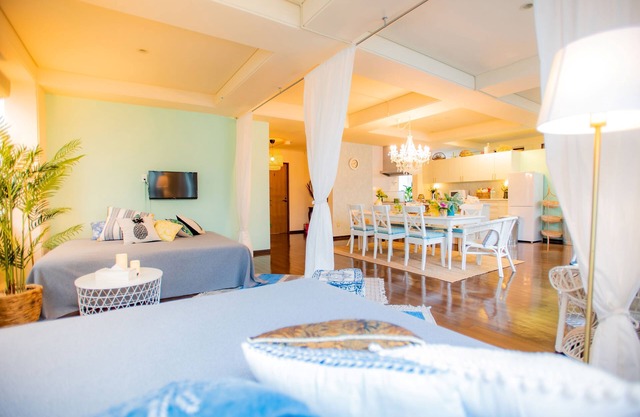 Sleeps up to 16 3 bedrooms with 10 beds