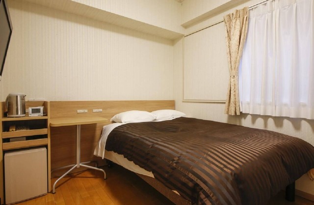 Small double 140cm 190cm WiFi compatible roo / Osaka Ōsaka