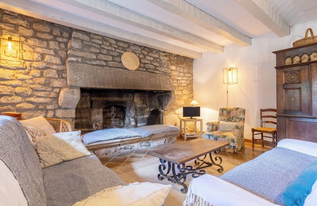 Casita de campo 'Gite Ty Coz - Plage 5min En Voiture' con terraza compartida