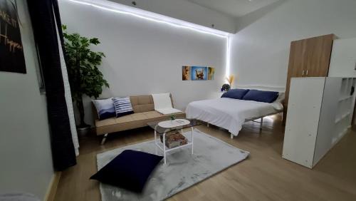 SMDC PARK RESIDENCE ROOM 219 SM City Santa Rosa, Laguna