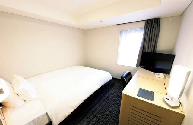 Smoking Double Room Room only Smile Value Stay / Osaka Ōsaka