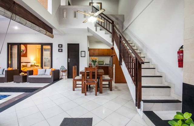 SMV. 4-BR · ❤️4BR Pool Prime Area Caminar a la playa N Tiendas Legian