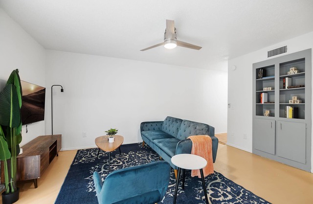 SOCO Park Creek View | The Perfect Location | Free Pkg