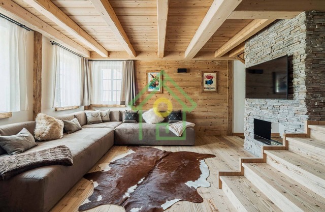 "Socrepes" Dolomiti Skyline Direct Reservations.