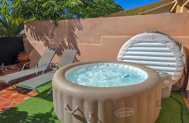 Solárium, Piscina, Jacuzzi, WiFi, Parking