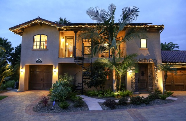 Solana Beach Tuscan Villa en campo de golf