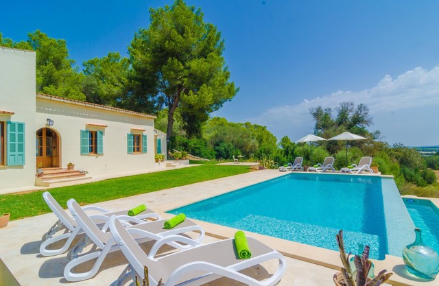 SON MORA - Villa con piscina privada en Porreres. WiFi Gratis