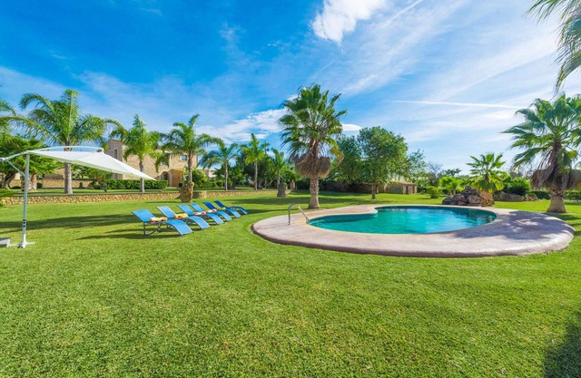 SON PEROT - Villa con piscina privada en Maria De La Salut. WiFi Gratis