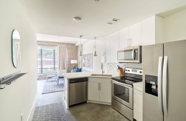 Sonder at LC SoBro | Lofted One-Bedroom Apartment