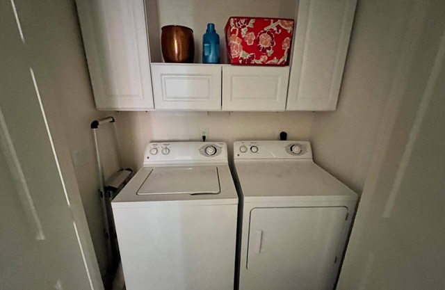 Soothing apartment with AC in charming Chandler