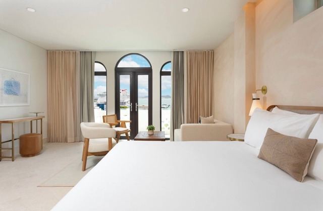 Sophisticated Room w/ Balcony and Rooftop Dining Experience - Near Casino