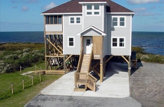 Frente de sonido! Frente al agua con increíbles vistas panorámicas al agua. Frisco, NC OBX