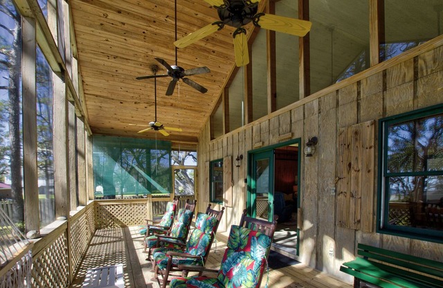 Core Sound Lodge: casa de 3 dormitorios / 2 baños en Harkers Island, capacidad para 6