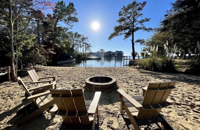 Sound Waves Beach Cottage ~Private Beach~
