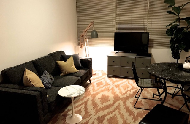 YARRA DEL SUR - Classic Domain Precinct Apartment