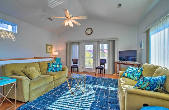 Southport Condo with Fire Pit, Deck & Private Pool