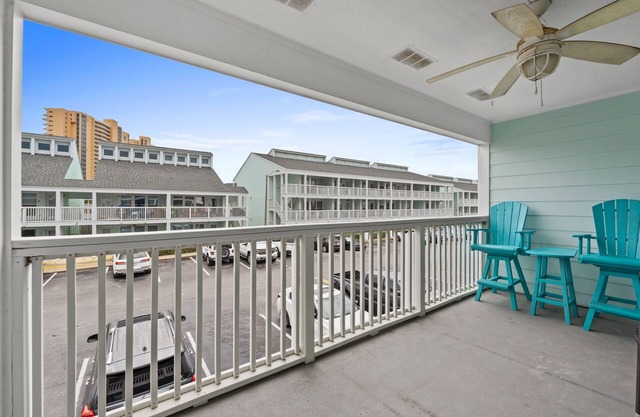 Southwindsw D6 Condo w/beach access, pool, shuffleboard!Sleeps 8!