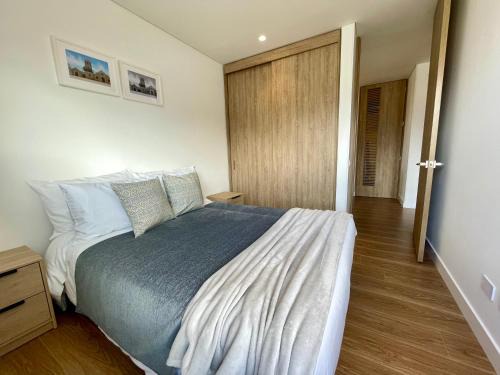 Spaceful apartment near Corferias Mountain View 3 hab- 804A