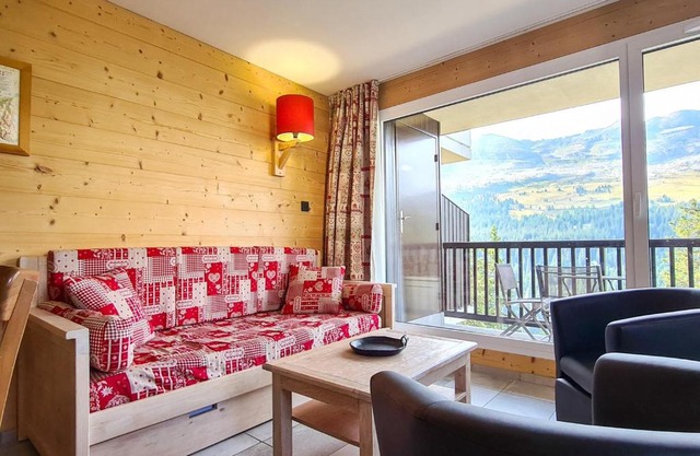 Spacieux Appartement 3 Pièces + Cabine à Flaine Forêt, Balcon & Parking - FR-1-425-134