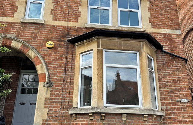 Spacious 1 Bedroom Apartment in the Centre of Oxford With Free Parking