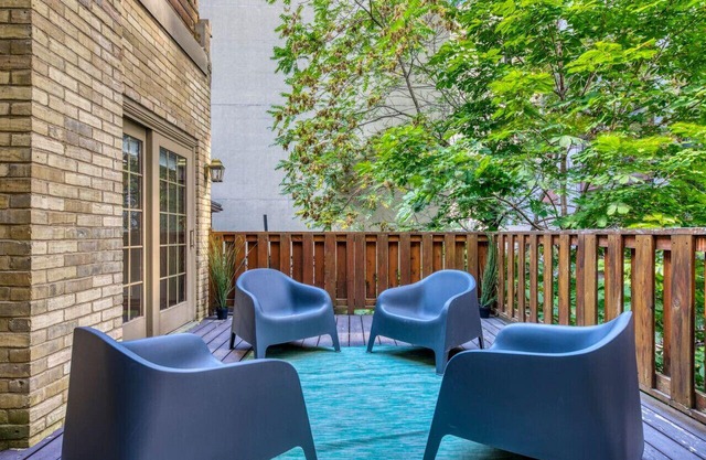 Spacious 1BR Executive Style Suite - King Bed