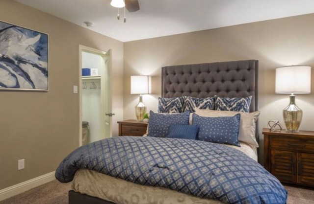 2BR/2BA Medical Center & Museum District Across MD Anderson, Minutes to Downtown