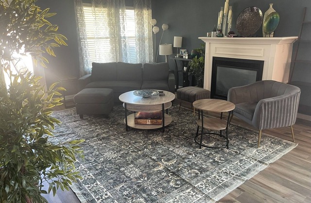 Spacious 3-bedroom house with AC, fitness room, WiFi in Leander/North Austin
