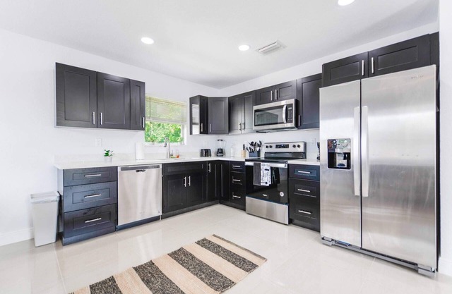 Lovely Duplex with Complimentary Parking