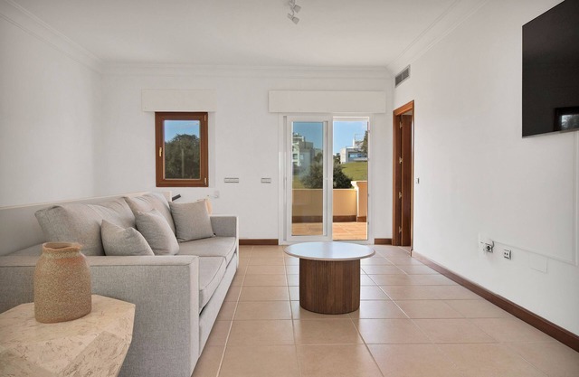 Spacious 4 Bed Villa on Frontline of San Roque Golf Club Old Course
