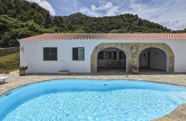 Casa de campo con piscina y vistas panorámicas