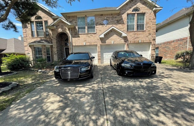 Spacious 4-bedroom shared house in marvelous Houston with AC, WiFi