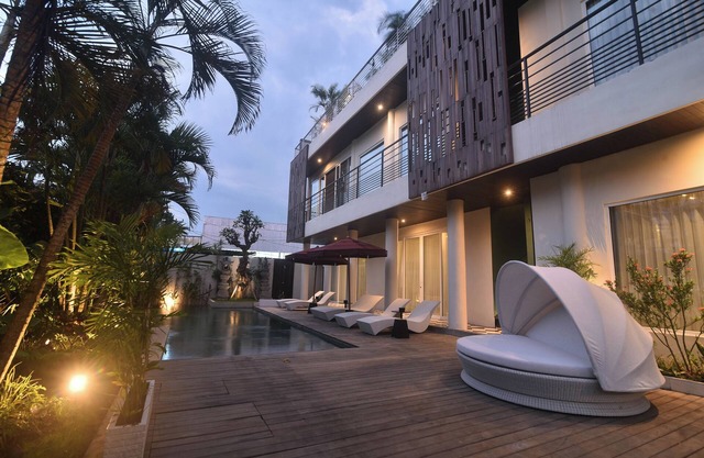 Spacious 5-bedroom villa in central Ubud, Private pool and Rooftop